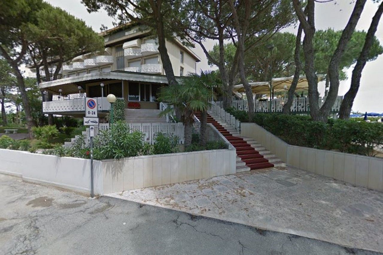 Fantinello Hotel Caorle Exterior foto