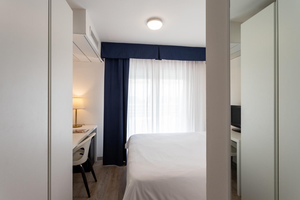 Fantinello Hotel Caorle Exterior foto